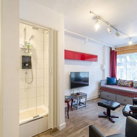 Leeward Gardens With Ensuite London Exterior photo